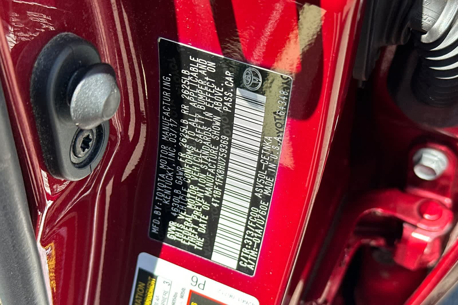 Used 2017 Toyota Camry LE FWD image 31