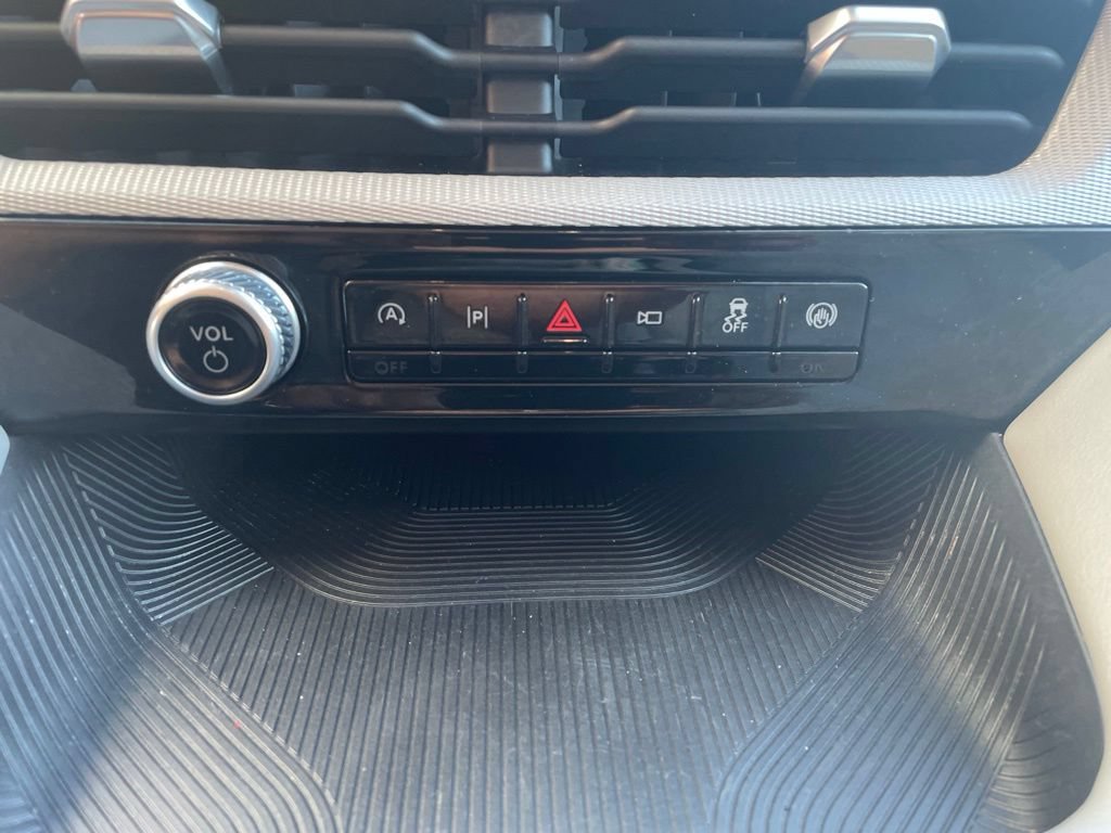Certified 2026 Ford Explorer Active w/ Active Comfort Package AWD/4WD image 18