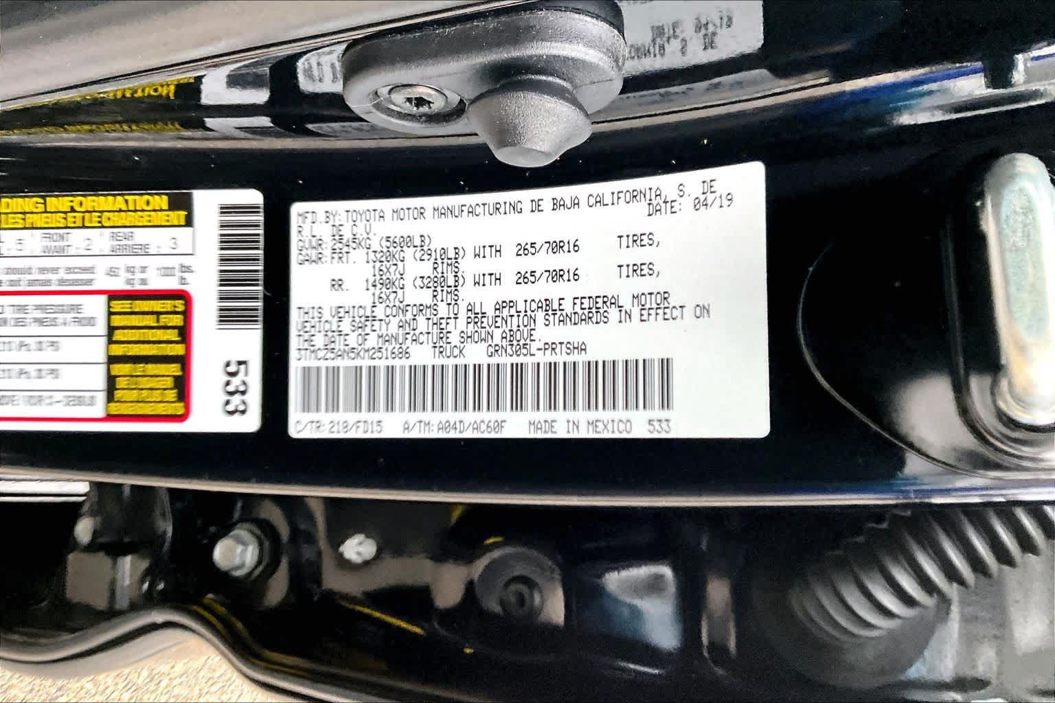 Used 2019 Toyota Tacoma TRD Off-Road AWD/4WD image 36