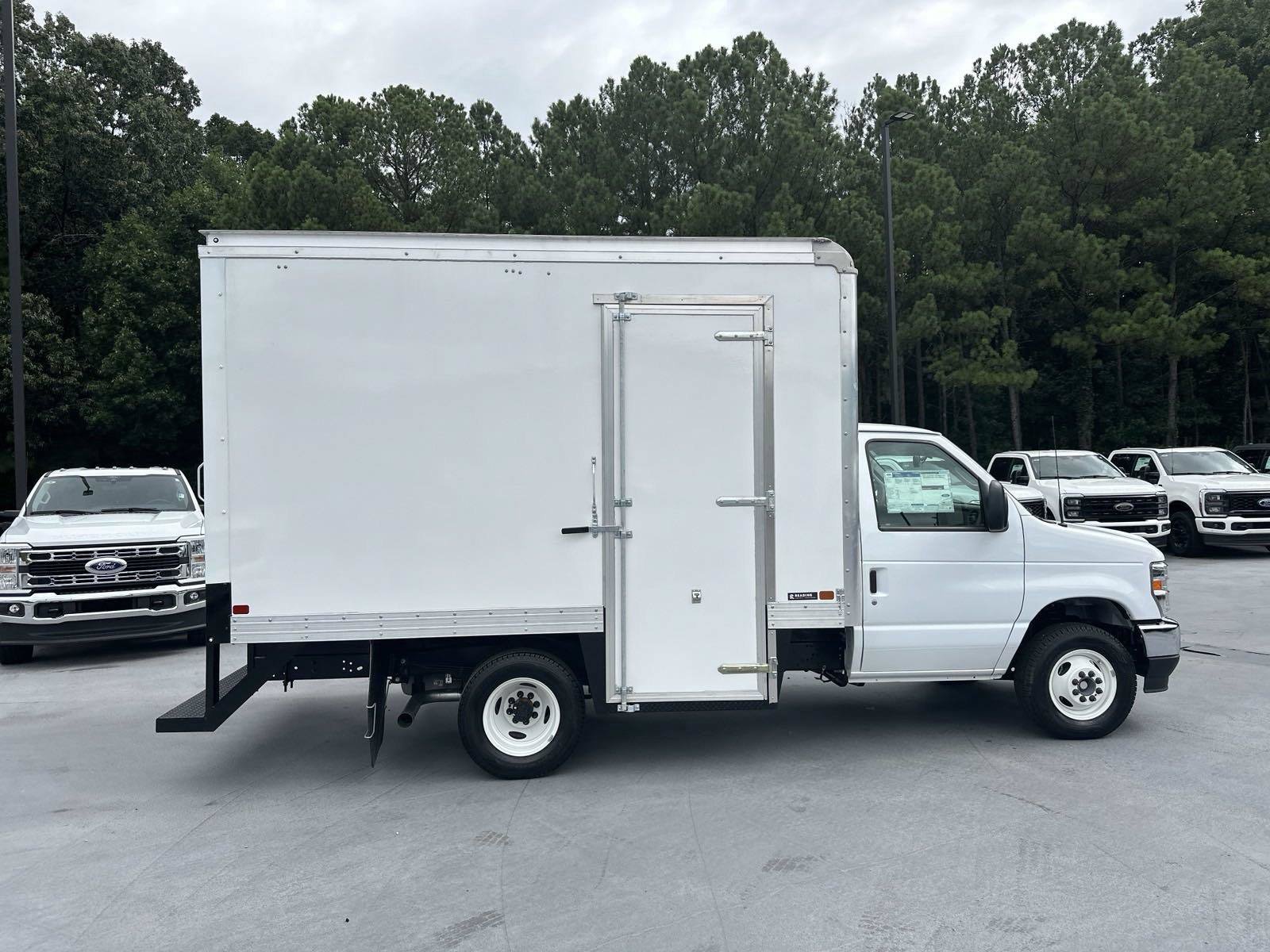 New 2025 Ford E-350 and Econoline 350 Super Duty w/ Power Equipment Group RWD image 8