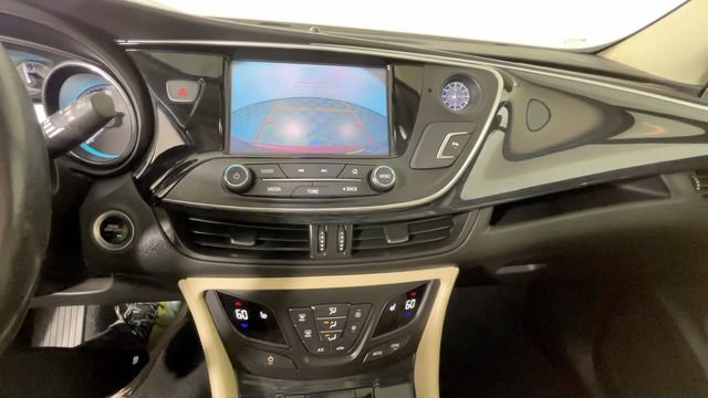Used 2018 Buick Envision Essence w/ LPO, Hit The Road Package AWD/4WD image 34