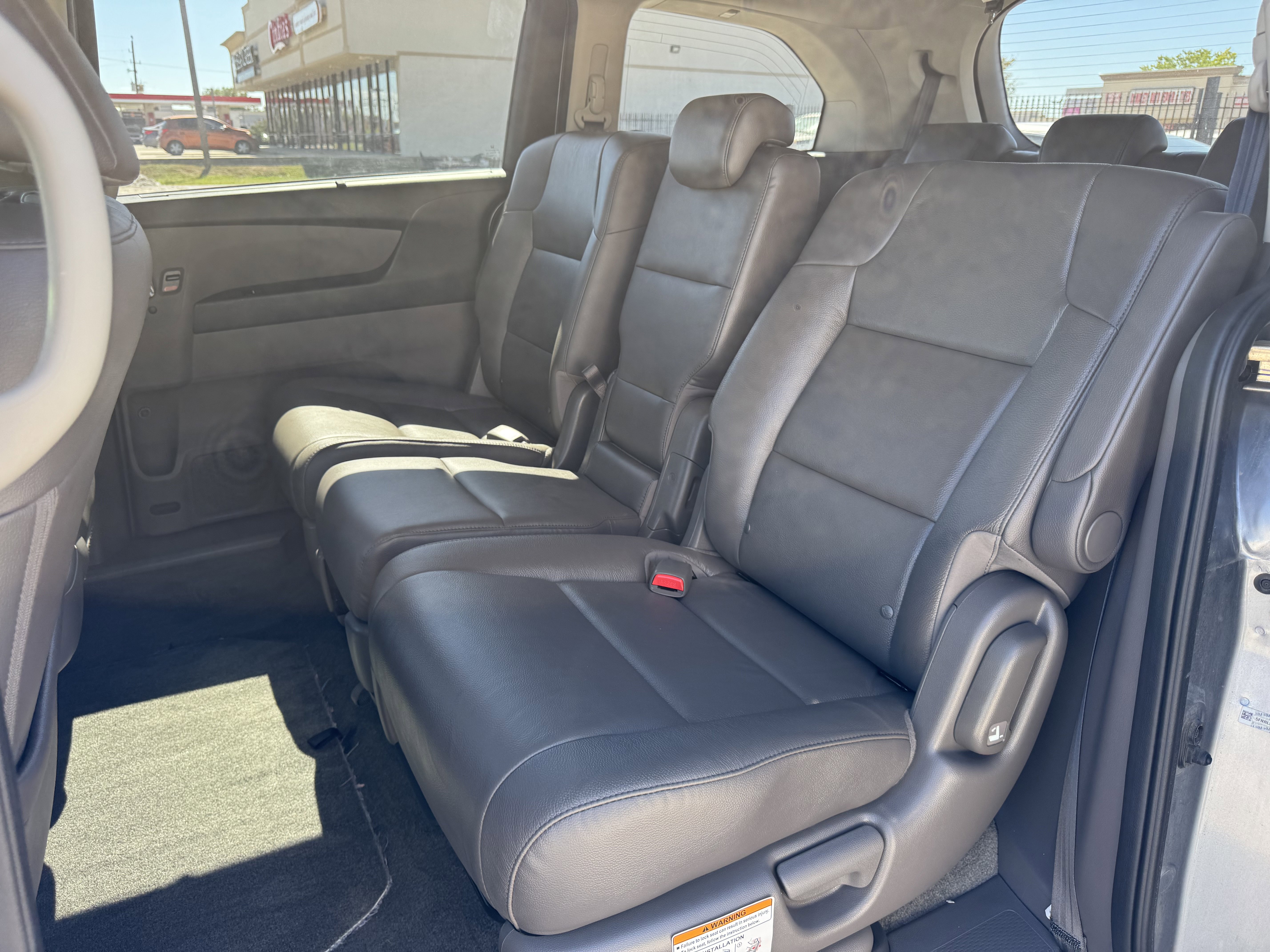 Used 2017 Honda Odyssey EX-L image 4