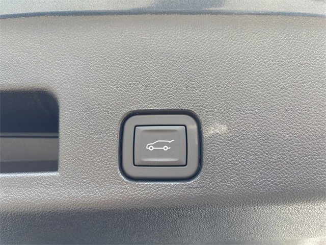 New 2025 Chevrolet Traverse LT w/ Enhanced Driving Package image 33