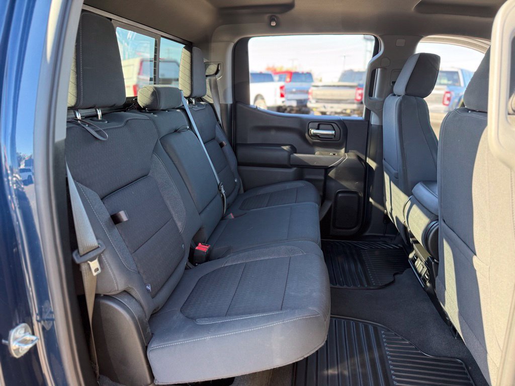 Used 2021 Chevrolet Silverado 1500 LT w/ Z71 Off-Road Package AWD/4WD image 15