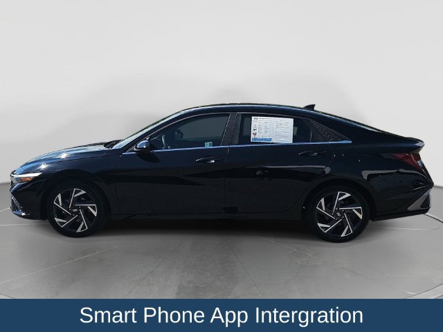 Used 2024 Hyundai Elantra SEL w/ Convenience Package FWD image 7