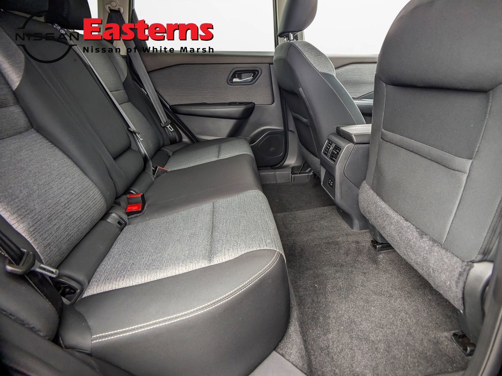 Used 2022 Nissan Rogue SV image 69