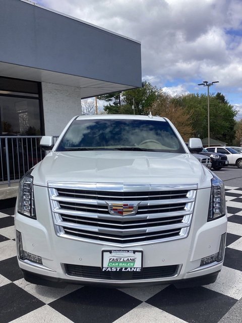 Used 2018 Cadillac Escalade Platinum image 4