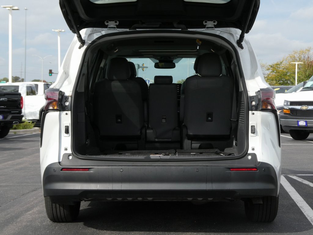 Used 2023 Toyota Sienna XLE image 23