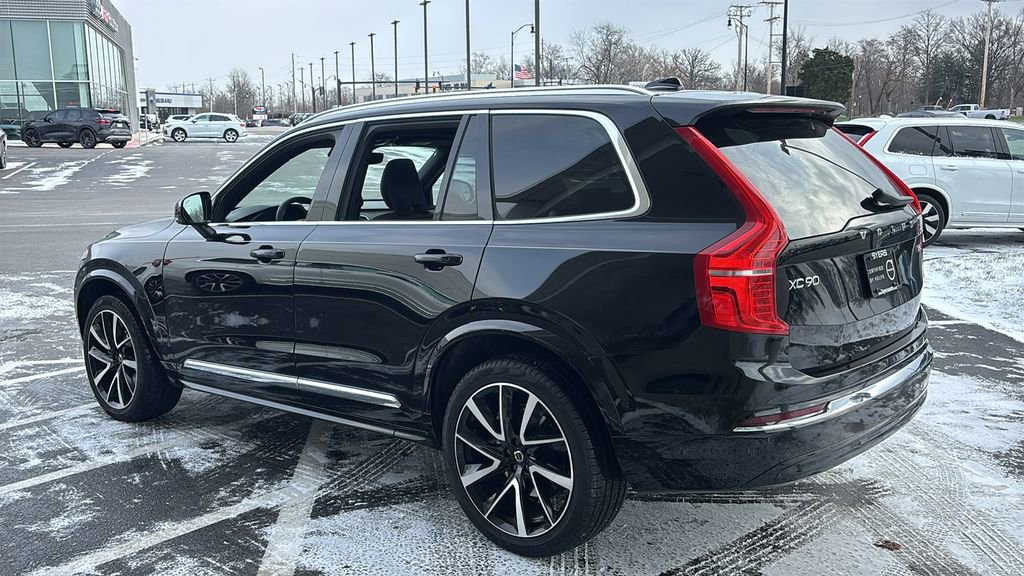 Used 2024 Volvo XC90 B6 Plus image 4