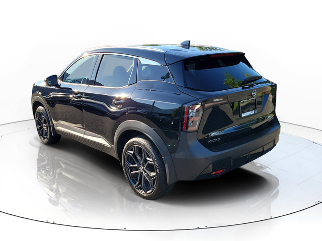 Used 2025 Nissan Kicks SR AWD/4WD image 3