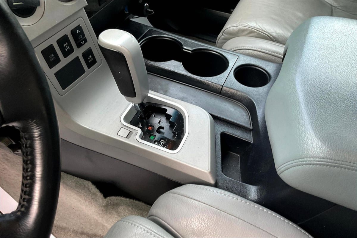 Used 2008 Toyota Sequoia Limited AWD/4WD image 17