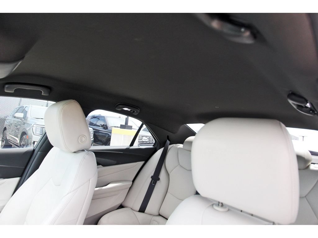 Used 2024 Cadillac CT4 Luxury RWD image 27