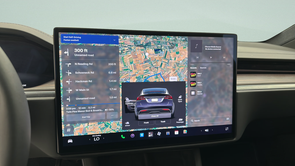 Used 2024 Tesla Model X AWD/4WD image 18