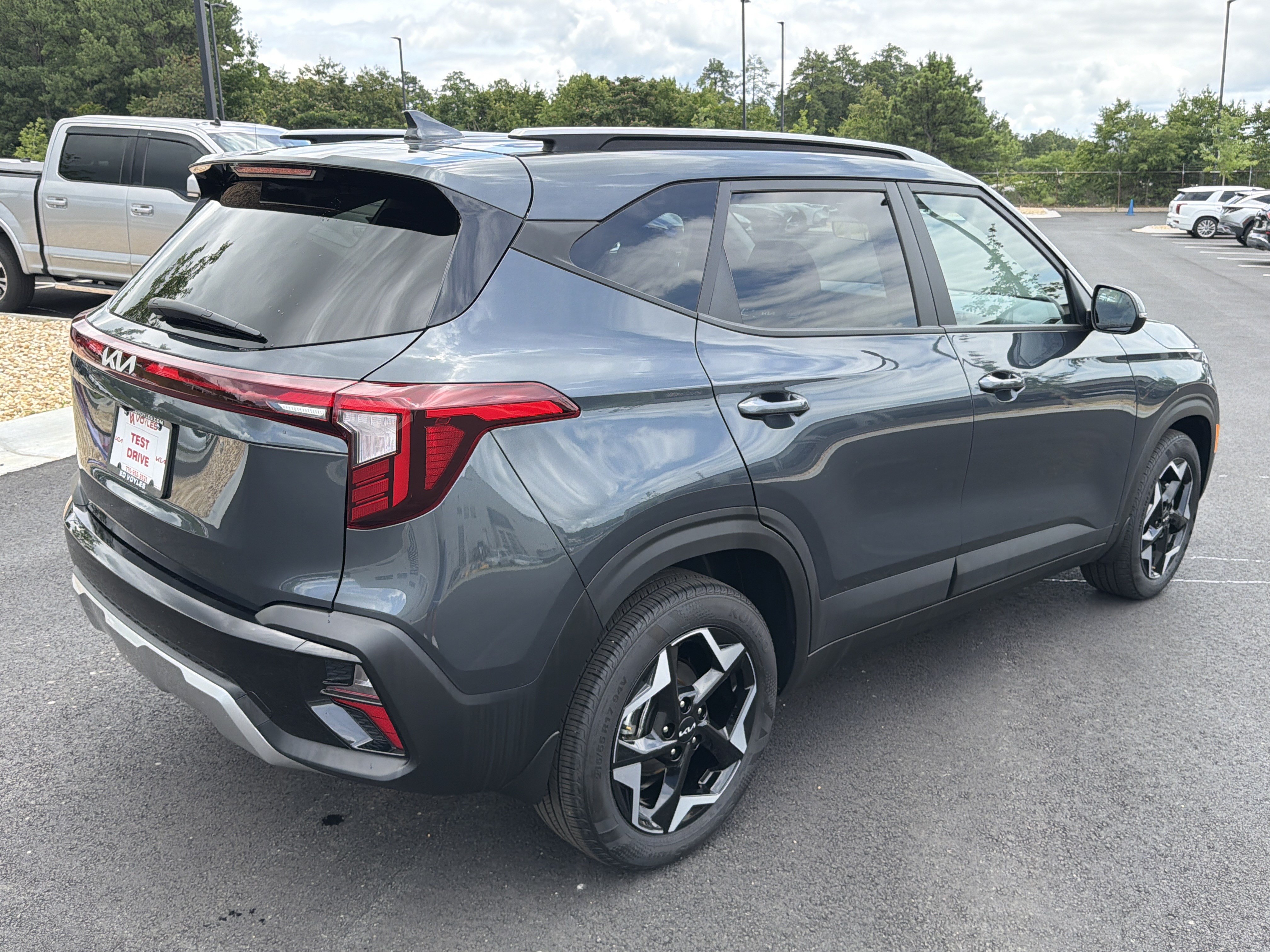 Certified 2025 Kia Seltos S FWD image 7