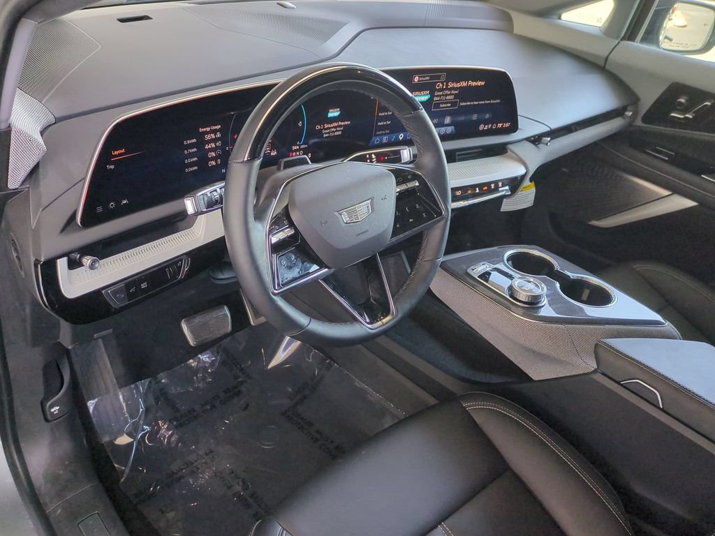 Used 2026 Cadillac Optiq Luxury 1 RWD image 11