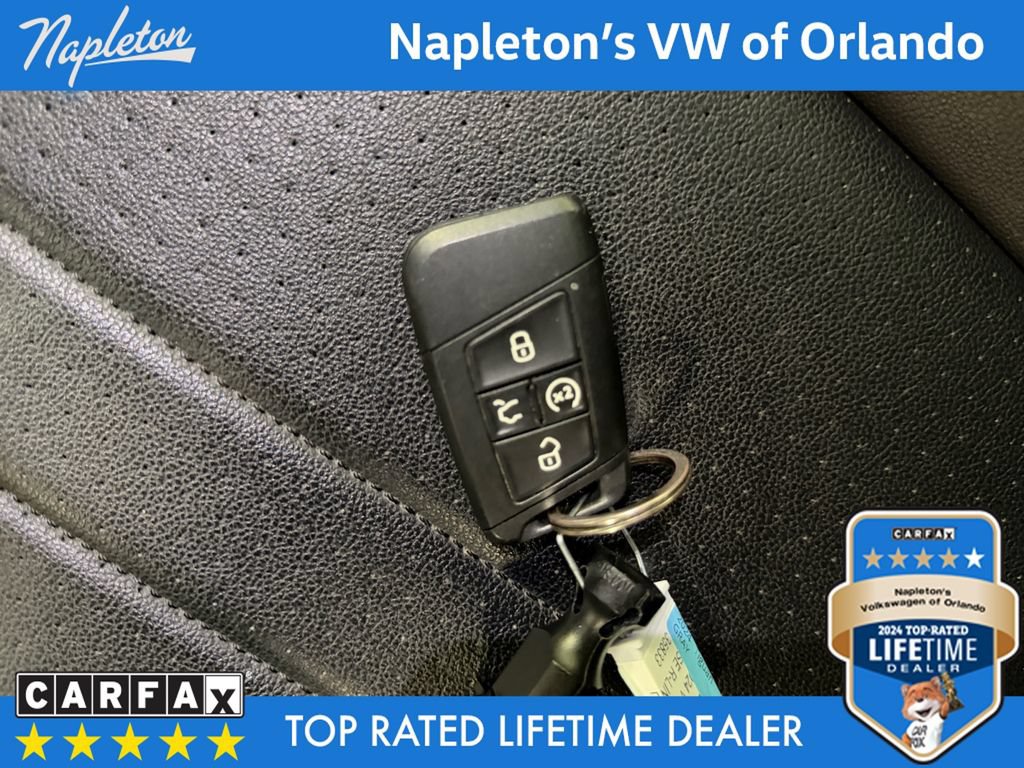 Used 2024 Volkswagen Tiguan SE R-Line AWD/4WD image 35