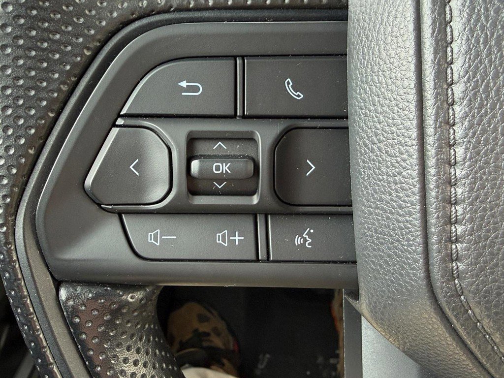 Certified 2025 Toyota Tacoma SR5 image 17