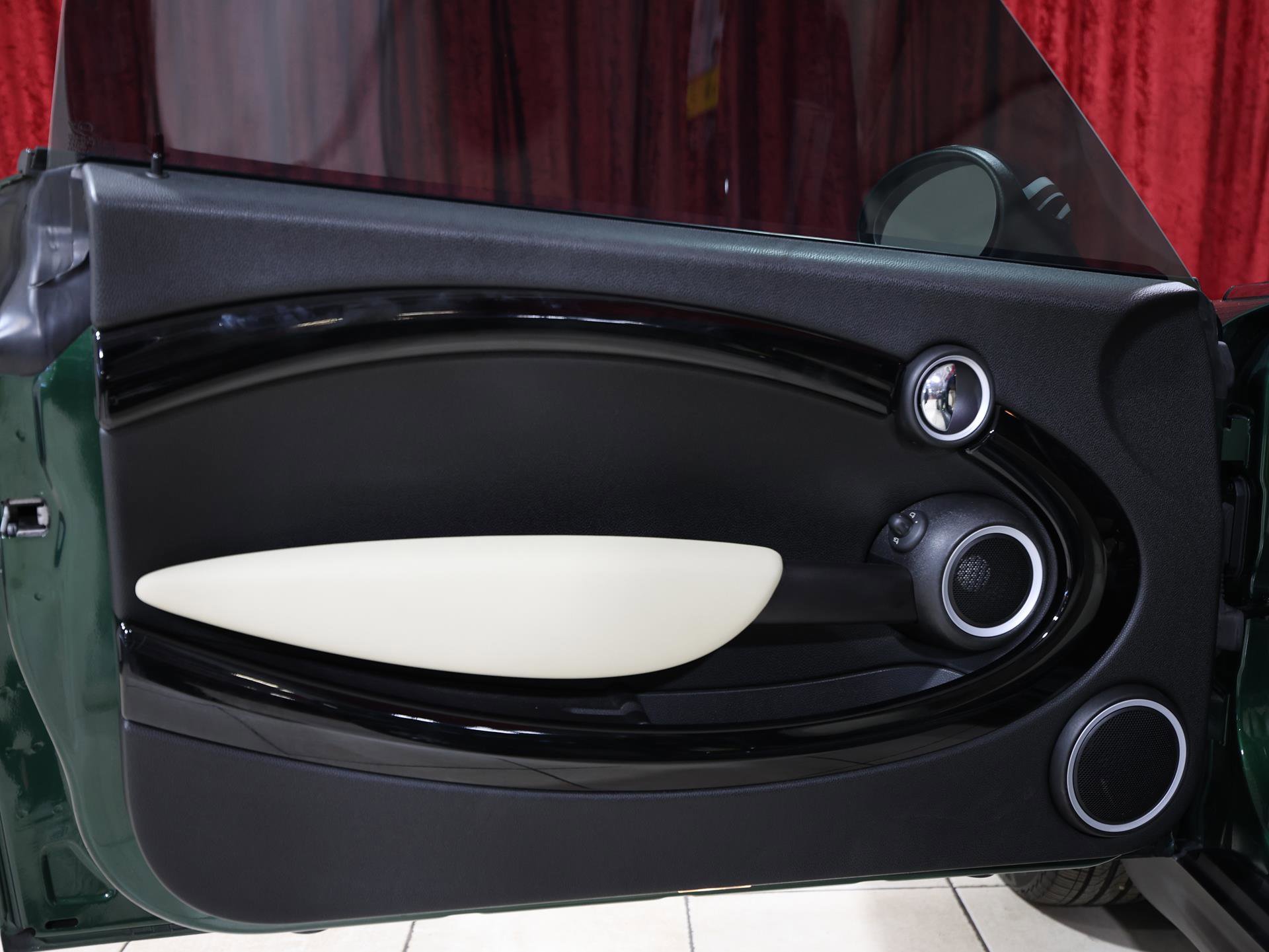 Used 2014 MINI Cooper Roadster image 13