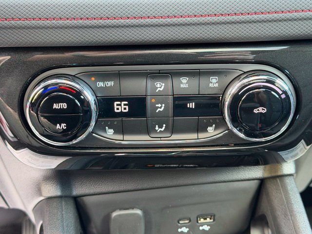 Used 2025 Chevrolet TrailBlazer RS w/ Convenience Package AWD/4WD image 30