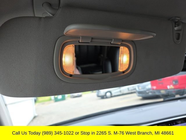 Used 2023 Chrysler Pacifica Touring-L FWD image 34