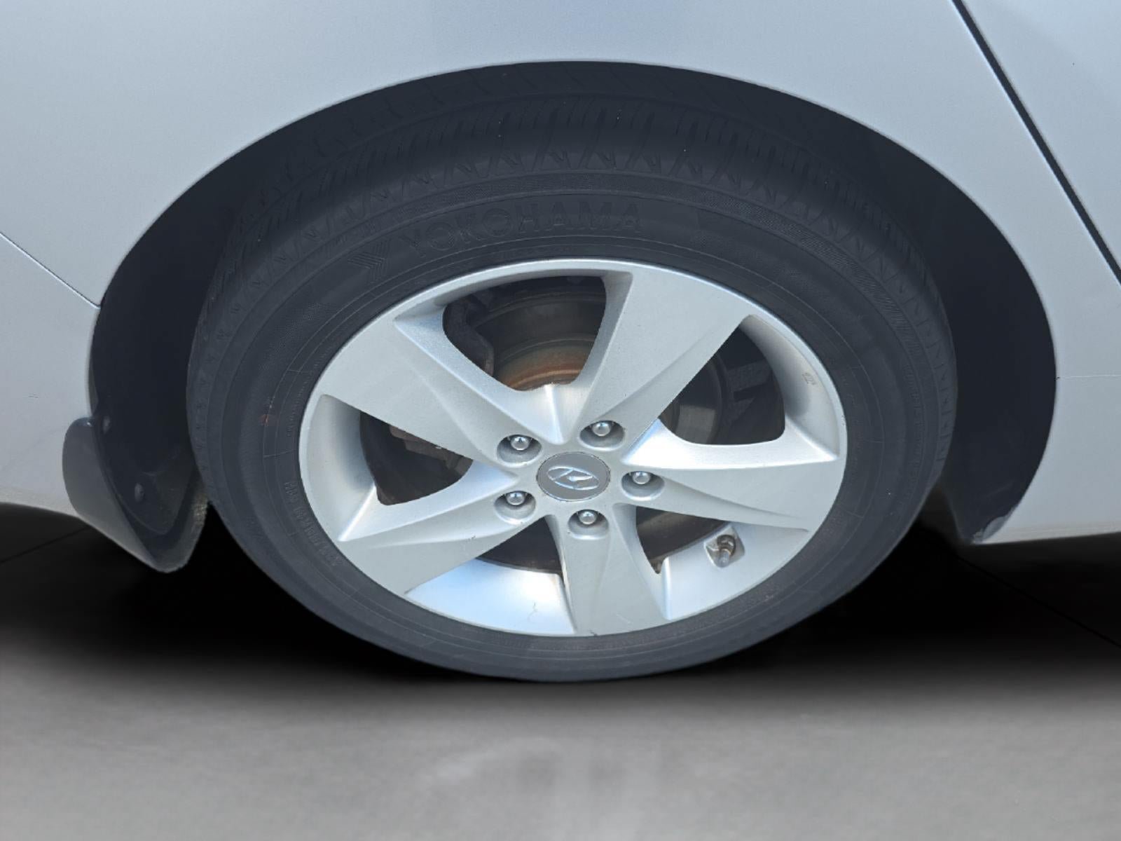 Used 2013 Hyundai Elantra GLS w/ Preferred Pkg FWD image 21