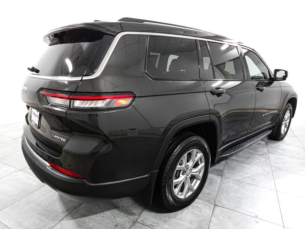 Used 2023 Jeep Grand Cherokee L Limited w/ Luxury Tech Group II AWD/4WD image 7