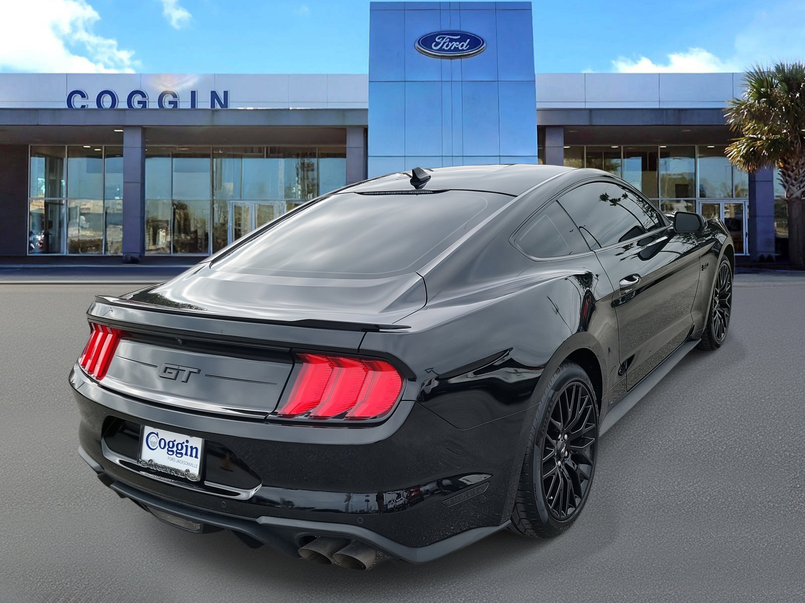 Used 2021 Ford Mustang GT Premium w/ Ford Safe & Smart Package image 3