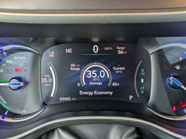Used 2022 Chrysler Pacifica Touring-L FWD image 11