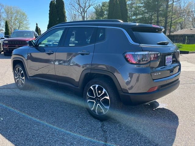 Used 2023 Jeep Compass Limited AWD/4WD image 3
