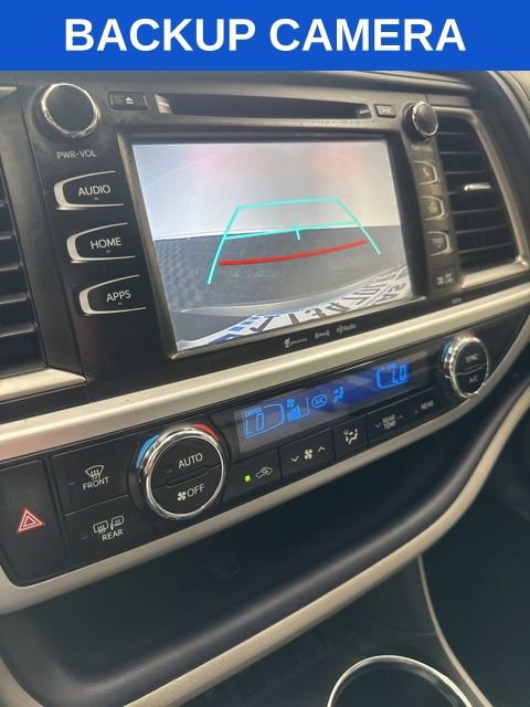 Used 2017 Toyota Highlander XLE FWD image 4