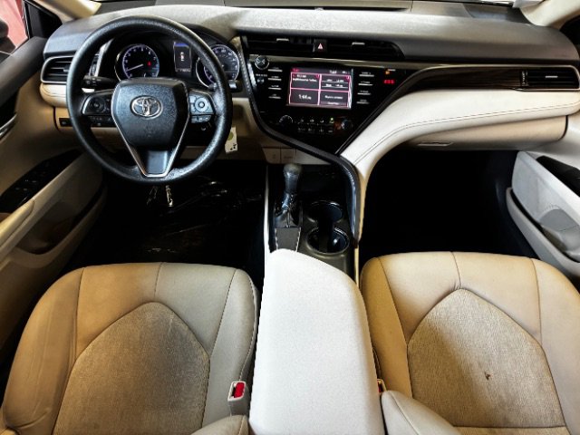 Used 2019 Toyota Camry LE FWD image 3