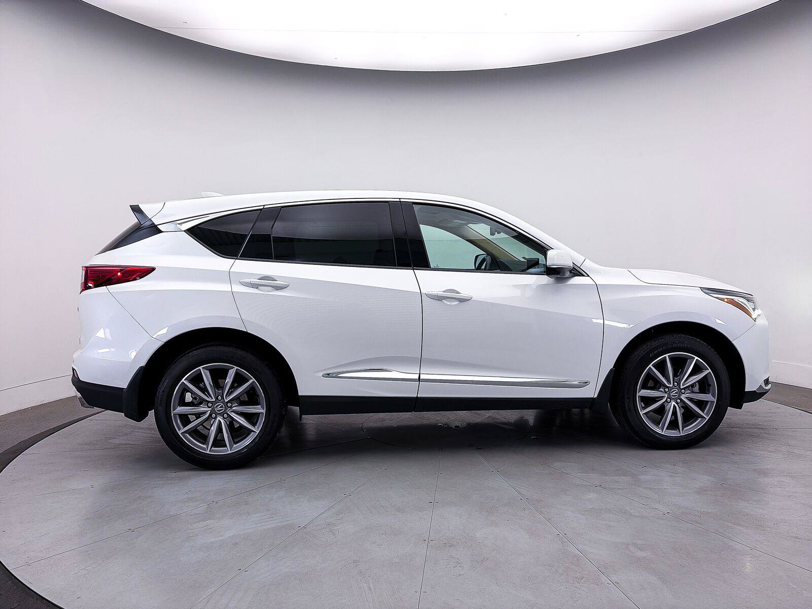 Used 2023 Acura RDX w/ Technology Package FWD image 42