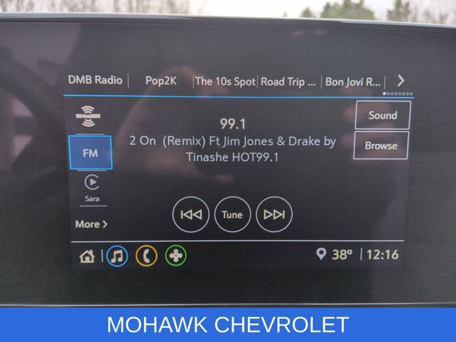 Used 2025 Chevrolet Trax RS w/ Driver Confidence Package image 14