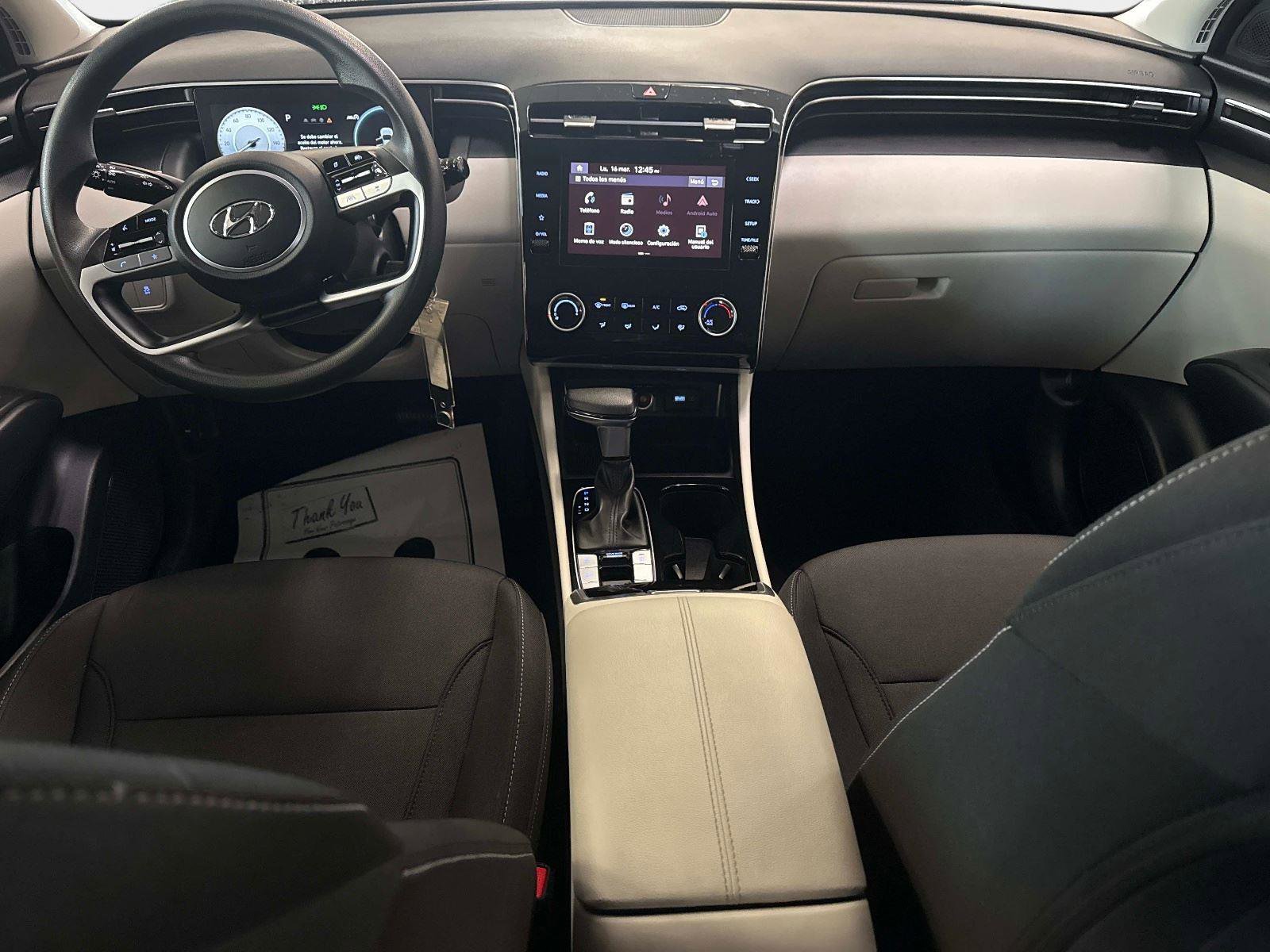 Used 2024 Hyundai Tucson SE image 16