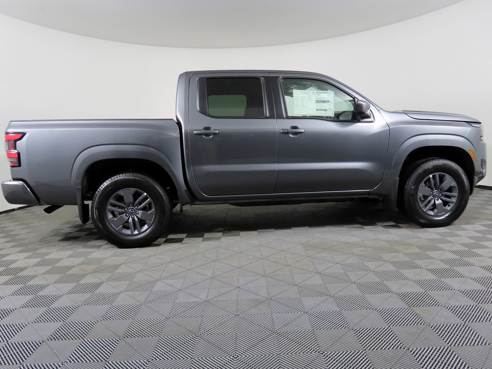 New 2026 Nissan Frontier SV w/ SV Convenience Package AWD/4WD image 2