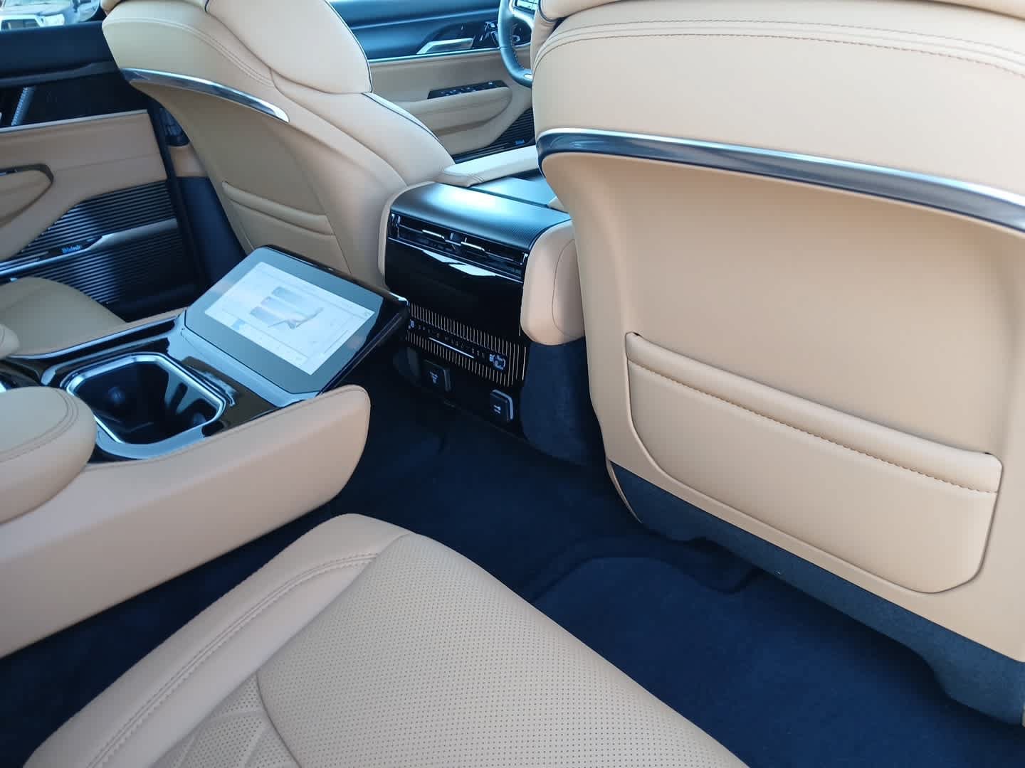 New 2026 Jeep Grand Wagoneer Summit AWD/4WD image 95