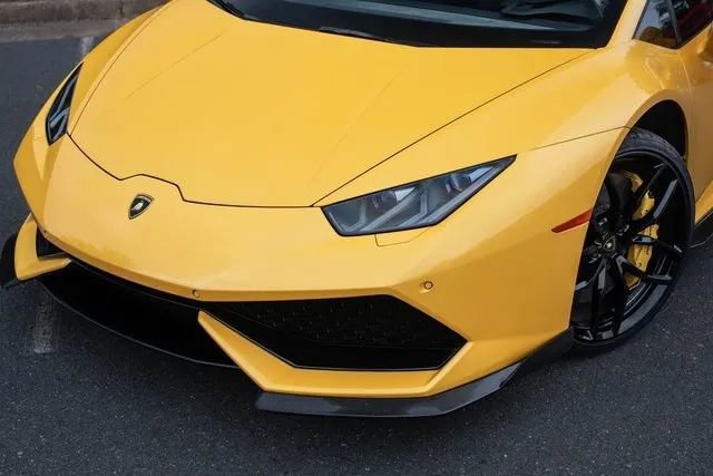 Used 2015 Lamborghini Huracan LP 610-4 image 2