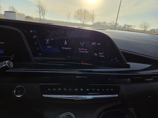 Used 2023 Cadillac Escalade ESV Sport w/ Touring Package AWD/4WD image 24