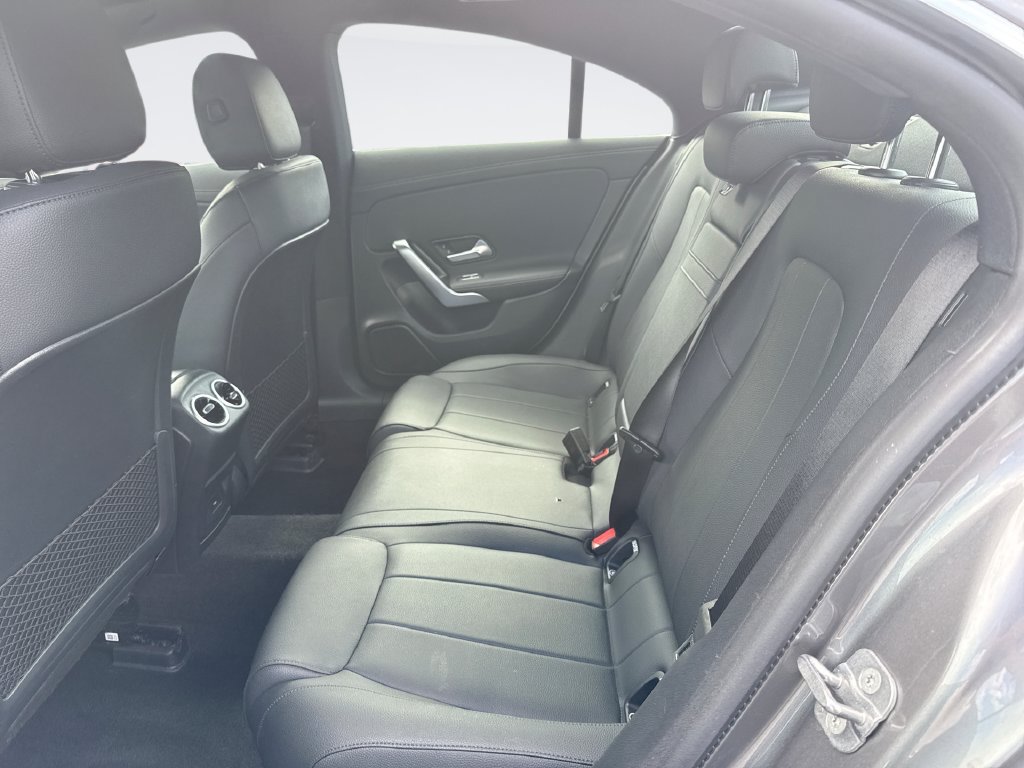 Used 2025 Mercedes-Benz CLA 250 4MATIC image 25