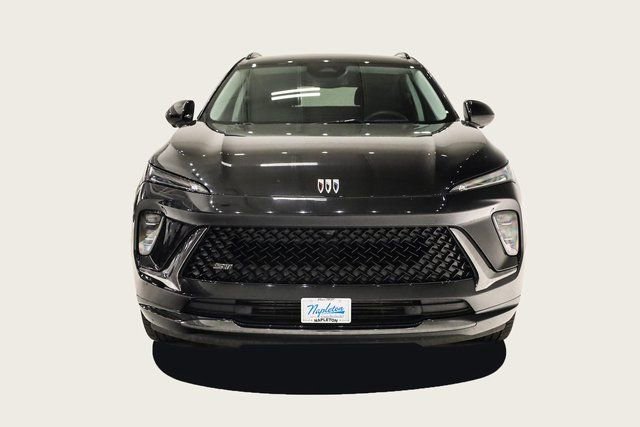 Used 2024 Buick Envision Sport Touring image 3