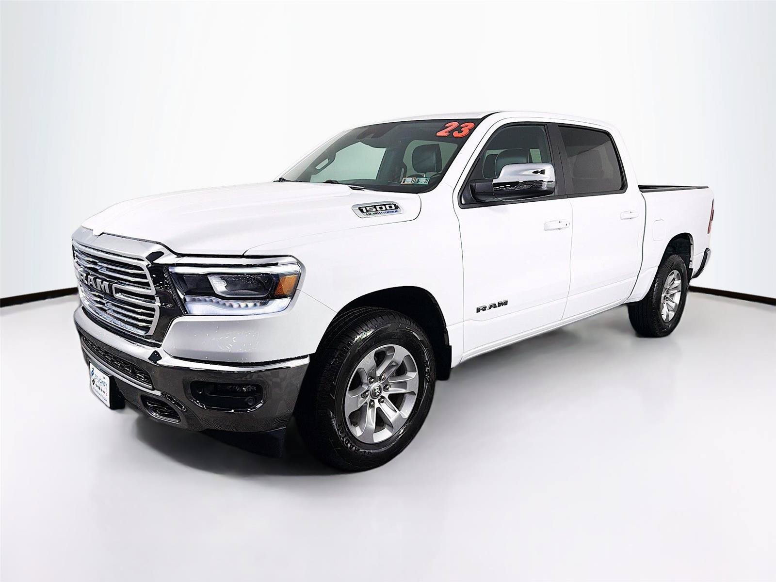 Used 2023 RAM 1500 Laramie AWD/4WD image 7