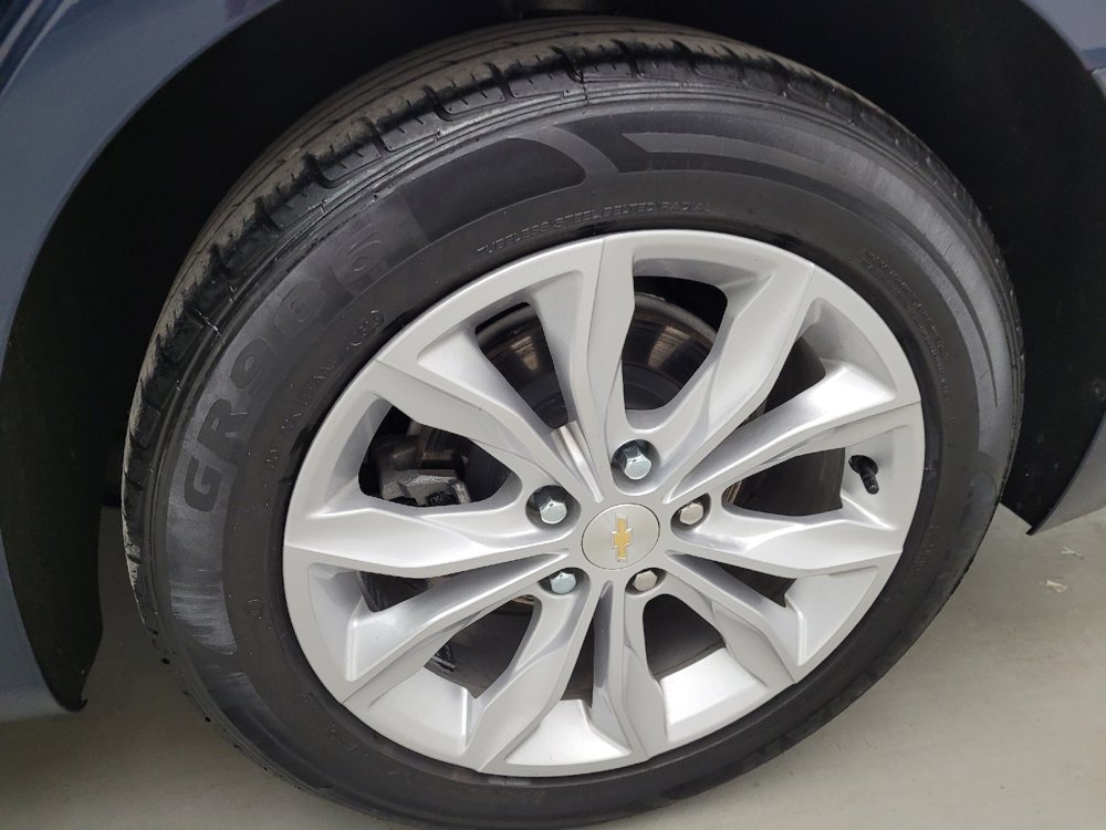 Used 2022 Chevrolet Malibu LT FWD image 31