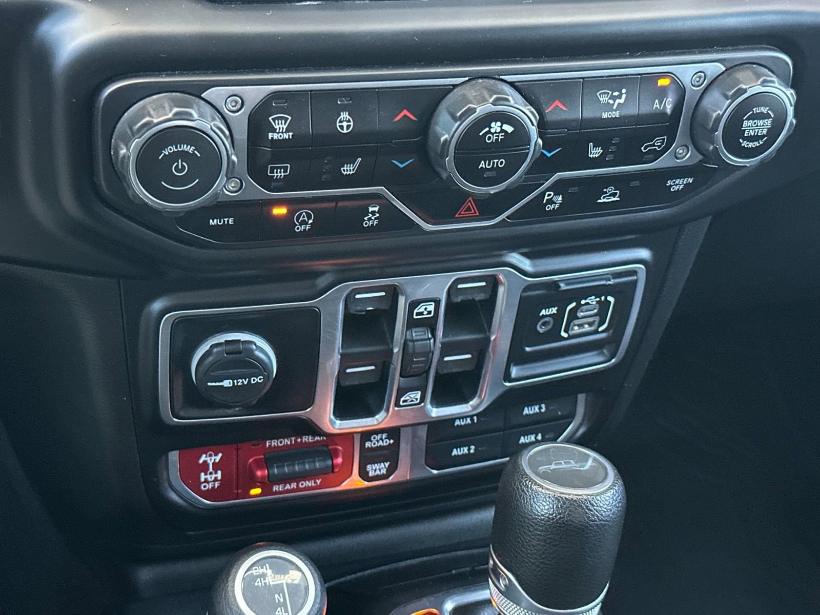 Used 2020 Jeep Gladiator Rubicon AWD/4WD image 22