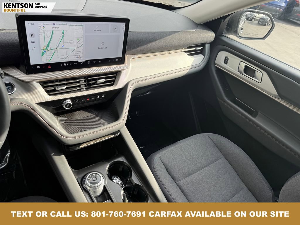 Used 2025 Ford Explorer Active image 24