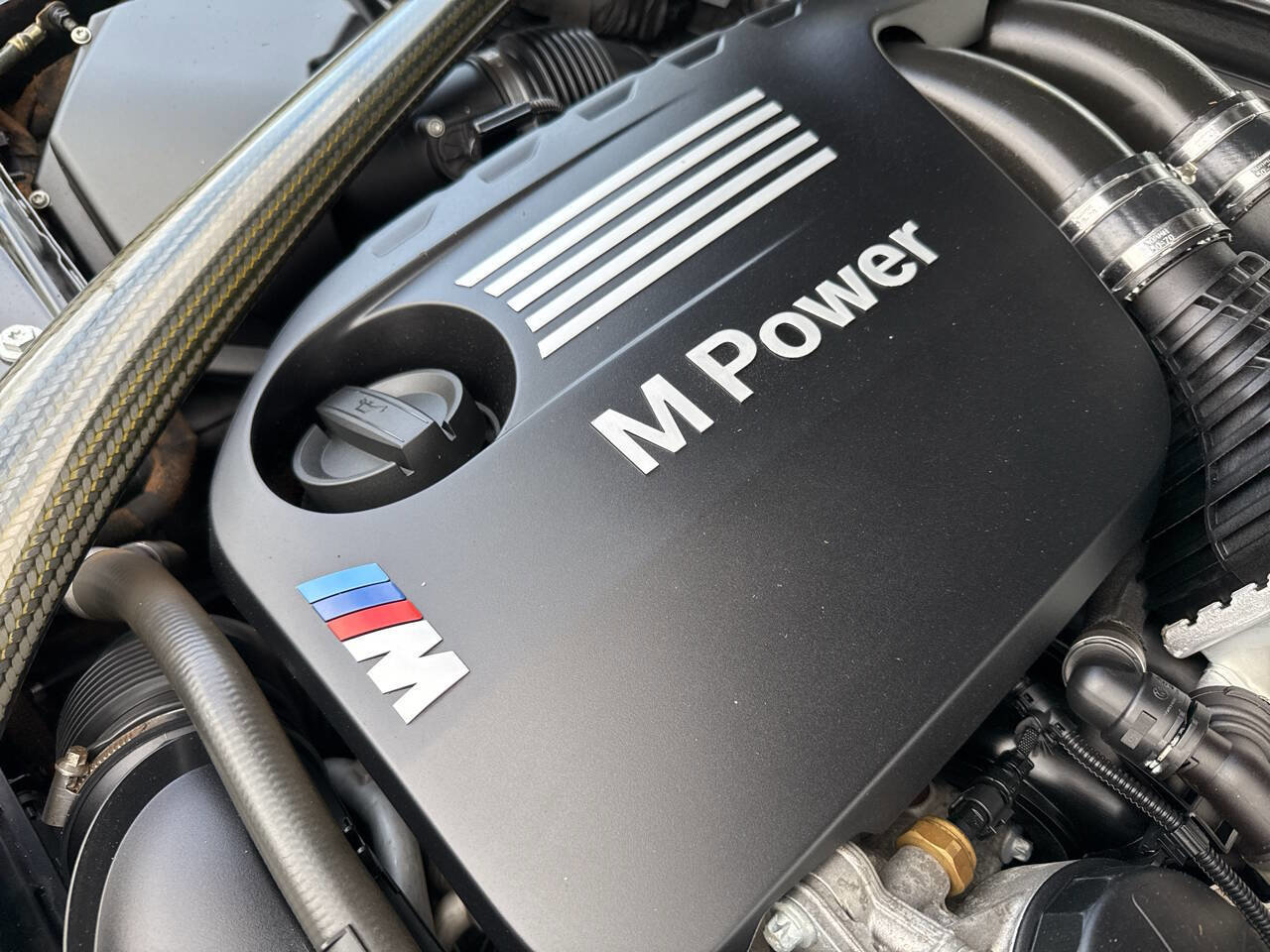 Used 2016 BMW M4 Convertible RWD image 17