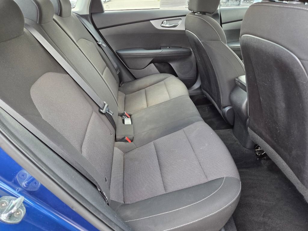Used 2022 Kia Forte LXS w/ LXS Technology Package image 13