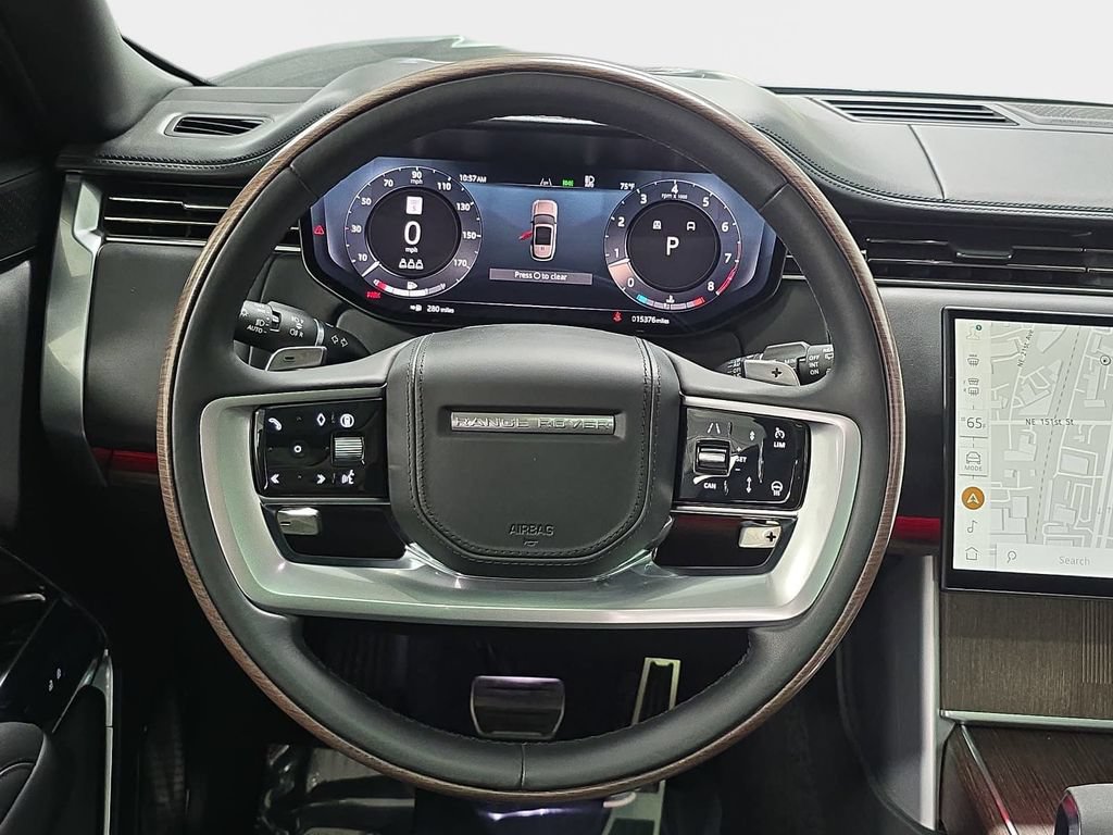 Used 2024 Land Rover Range Rover Long Wheelbase Autobiography AWD/4WD image 13