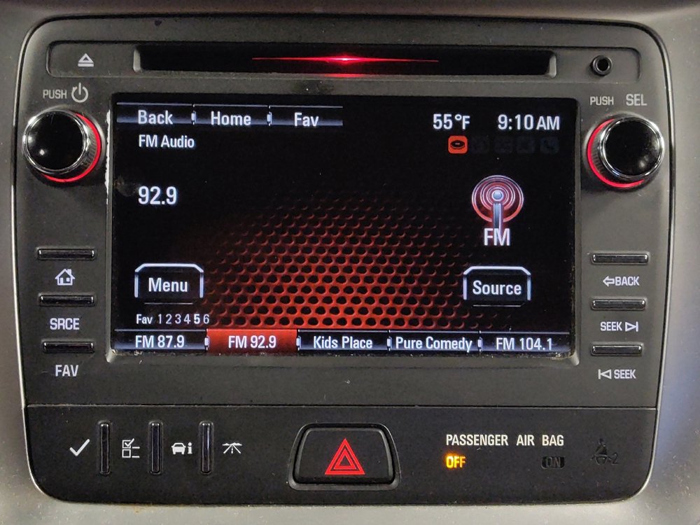 Used 2015 GMC Acadia SLE image 25