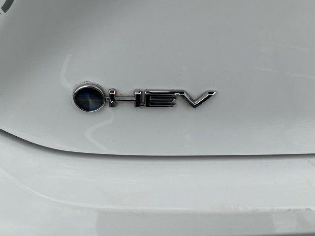 Used 2025 Toyota Camry LE FWD image 6