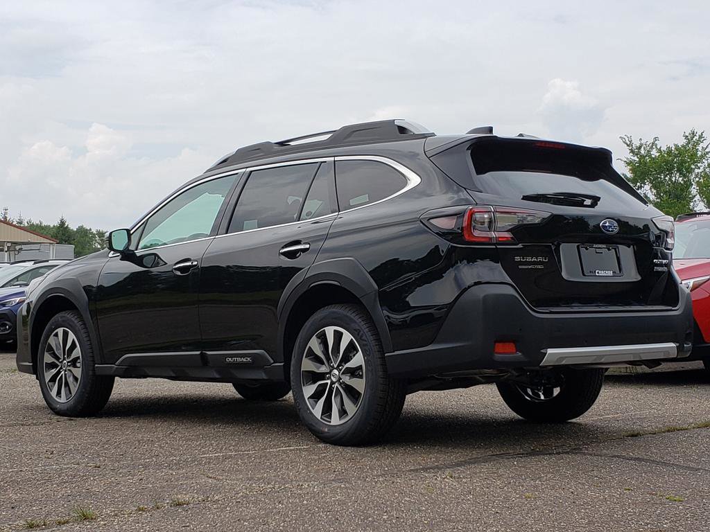 New 2025 Subaru Outback Touring XT image 3